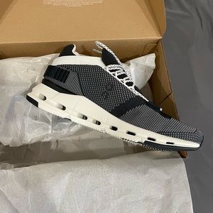 On Cloudnova Sneaker MENS